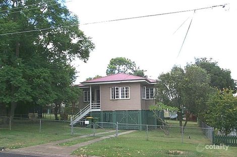 15 Taylor St, Eastern Heights, QLD 4305