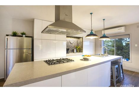 Property photo of 21 Thompson Street Avondale Heights VIC 3034