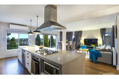 Property photo of 21 Thompson Street Avondale Heights VIC 3034