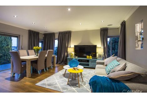 Property photo of 21 Thompson Street Avondale Heights VIC 3034