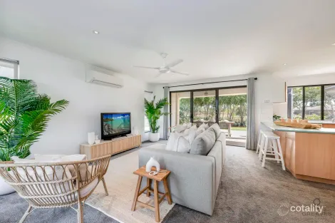 Property photo of 24/4 Bargara Lakes Drive Bargara QLD 4670