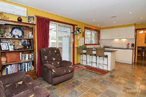 Property photo of 3 Mackenzie Street Cockatoo VIC 3781