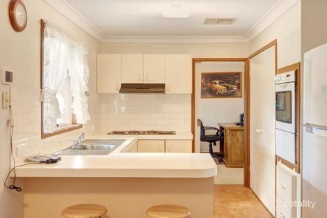 Property photo of 2 Yungana Place Glenfield Park NSW 2650