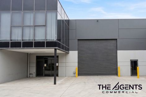 2/17 Prosperity St, Truganina, VIC 3029
