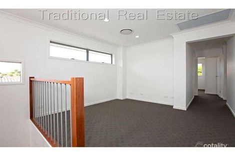 Property photo of 14 Drayton Terrace Wynnum QLD 4178