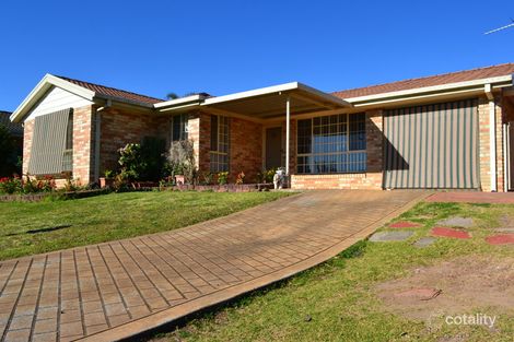 26 Hydrangea Pl, Macquarie Fields, NSW 2564