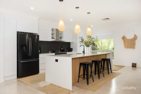 Property photo of 2 Wattlevale Place Ulladulla NSW 2539