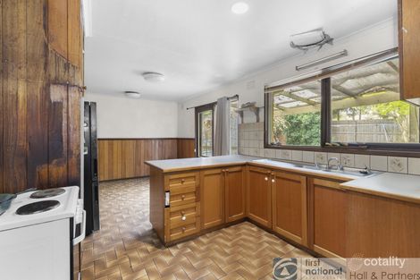 Property photo of 6 Daniel Solander Drive Endeavour Hills VIC 3802
