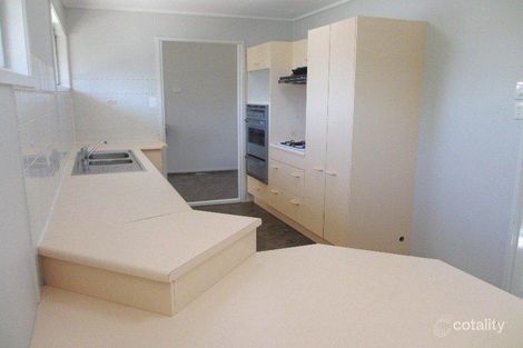 Property photo of 2 Baringa Avenue Logan Central QLD 4114