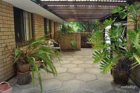 Property photo of 33 Coachwood Way Maddington WA 6109