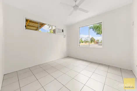 Property photo of 68A Baker Street Emerald QLD 4720