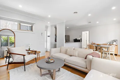 Property photo of 3/4 Camperdown Avenue Sunshine North VIC 3020