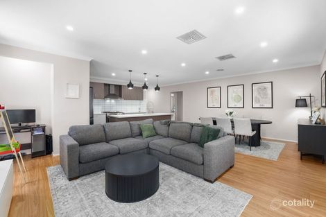 Property photo of 8 Augusta Way Strathtulloh VIC 3338