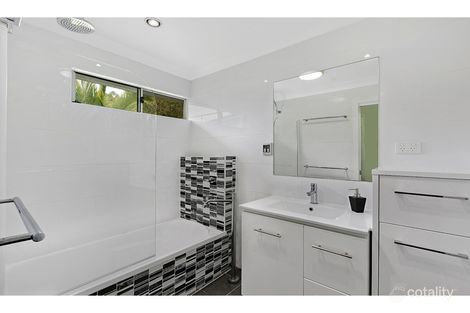 Property photo of 90 Albatross Road Berkeley Vale NSW 2261