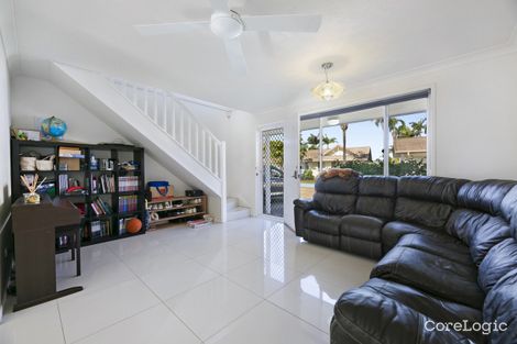 Property photo of 10/2 St Kevins Avenue Benowa QLD 4217