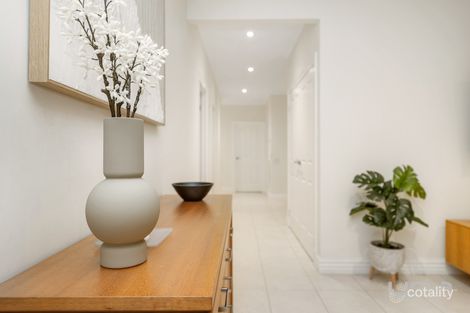 Property photo of 1 Trindall Place Taylors Lakes VIC 3038