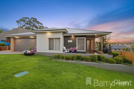 Property photo of 128 Jackson Drive Drouin VIC 3818