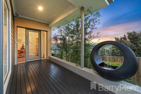 Property photo of 128 Jackson Drive Drouin VIC 3818