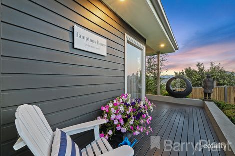 Property photo of 128 Jackson Drive Drouin VIC 3818