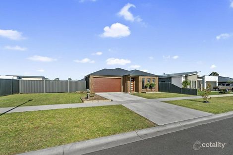 3 Mitchell Rd, Stratford, VIC 3862