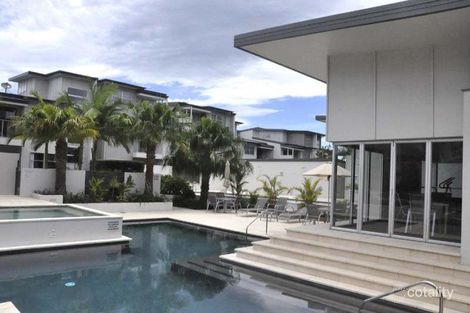 Property photo of 36/7 Grand Parade Parrearra QLD 4575