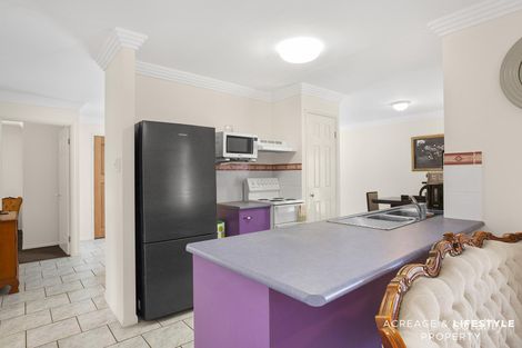 Property photo of 11 Salmon Place Sandstone Point QLD 4511