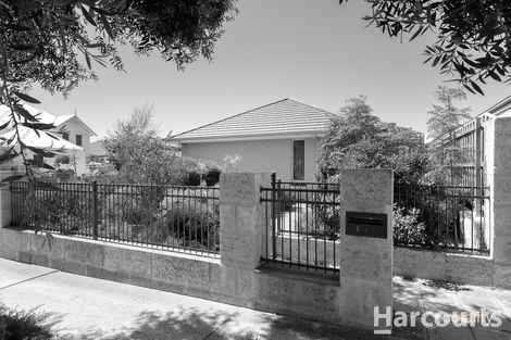 Property photo of 1 Wedgetail Retreat Halls Head WA 6210
