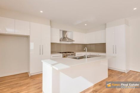 Property photo of 12A Medinah Rise Hampton Park VIC 3976