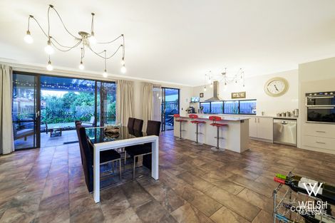 Property photo of 14 McGlinn Way Cloverdale WA 6105
