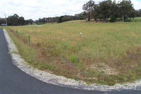 2 Elaine Cl, Black Mountain, NSW 2365