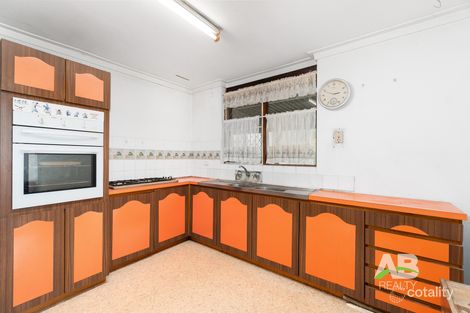 Property photo of 35 Thompson Drive Wanneroo WA 6065