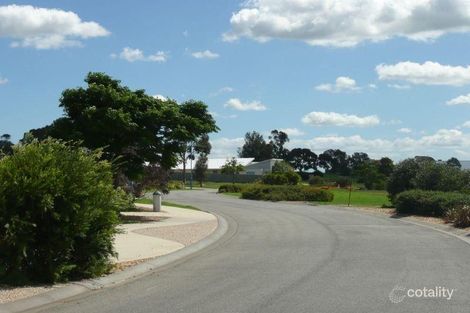 Property photo of 10 Admirals Quay Paynesville VIC 3880