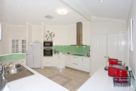 Property photo of 10 Keppel Mews Halls Head WA 6210