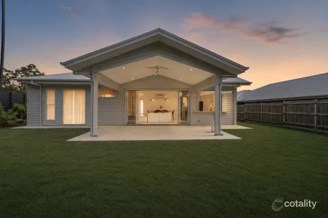 Property photo of 19 Springfield Circuit Cannonvale QLD 4802