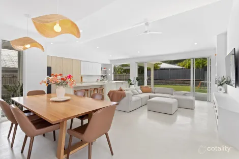 Property photo of 19 Springfield Circuit Cannonvale QLD 4802