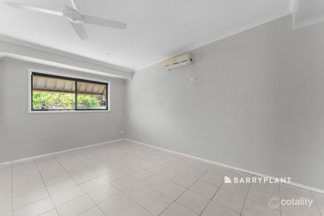 Property photo of 19 Phelan Drive Cranbourne North VIC 3977