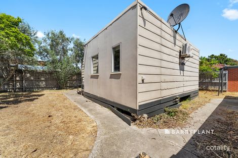 Property photo of 19 Phelan Drive Cranbourne North VIC 3977