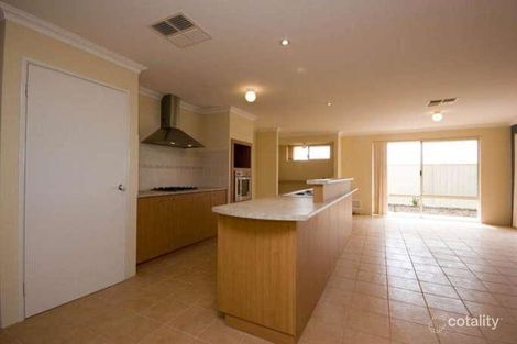 Property photo of 44 Crosthwait Circle Tapping WA 6065