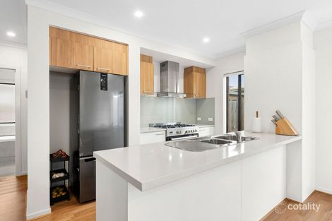 Property photo of 8 Vienet Avenue Armstrong Creek VIC 3217