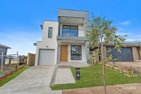 4 Dorchester St, Bradbury, NSW 2560