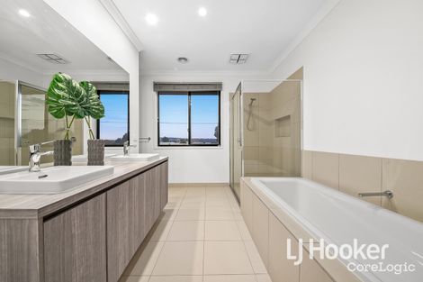 Property photo of 18 Tara Court Hallam VIC 3803