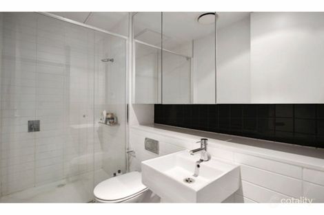 Property photo of 211/32 Bray Street South Yarra VIC 3141