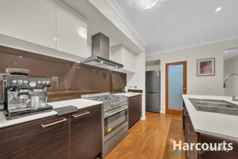 Property photo of 24 Yearling Crescent Clyde North VIC 3978