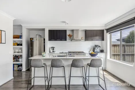 Property photo of 18 Freedom Drive Mount Duneed VIC 3217