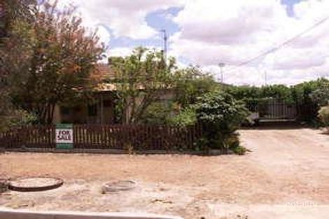 7 James St, Kellerberrin, WA 6410