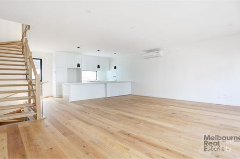 4 Sunlight Rd, Port Melbourne, VIC 3207