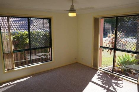 Property photo of 2/130 Greenacre Drive Parkwood QLD 4214