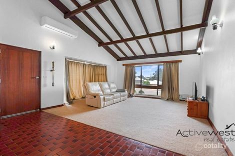 Property photo of 10 Patio Place Geraldton WA 6530