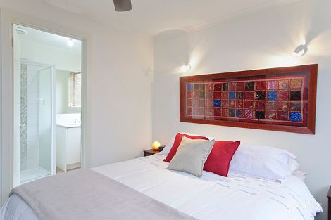 Property photo of 6 Blackheath Mews Waurn Ponds VIC 3216