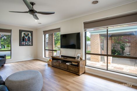 Property photo of 19 St Andrews Circuit Thurgoona NSW 2640